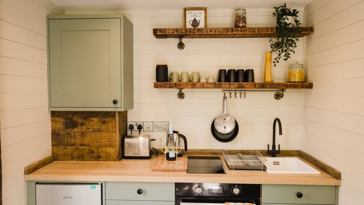 Marsden Cabin | A Place In The Pennines