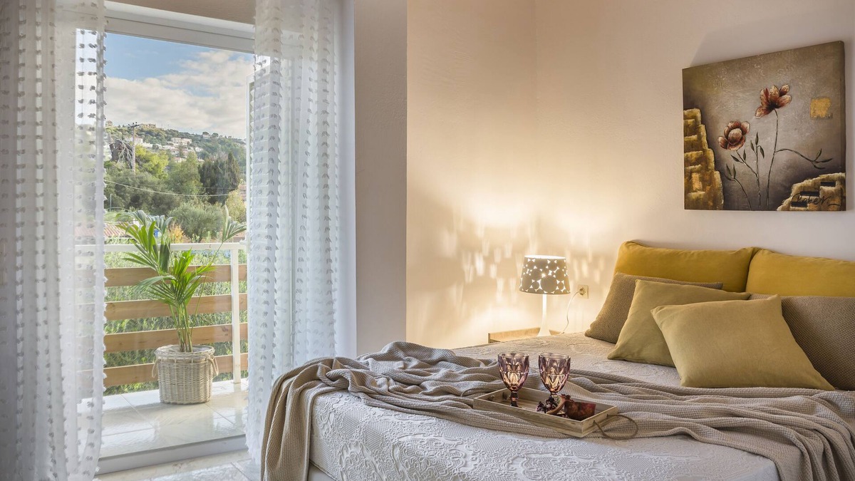 Lassi Apartment | A place to relax and enjoy the surrounded nature and the sound of the waves.