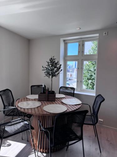 Stavanger Apartment | A Place To Stay Stavanger, apartment 5 - Quality and free parking-