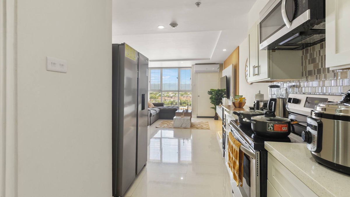 Portmore Condo | A Pool, A Beach & A Beautiful Apartment - Book Now
