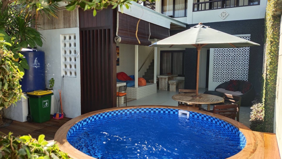 Kampial House | A privat pool Villa n in the center of Nusa Dua nn