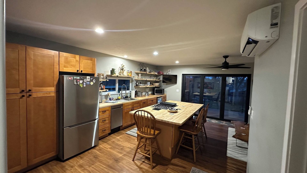 Depot Bench House | A Private space close to downtown Boise, green belt and Boise State.