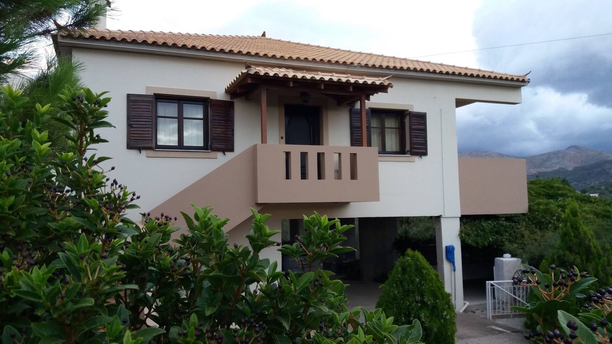 Papadhianika House | A privileged home for people who love nature.