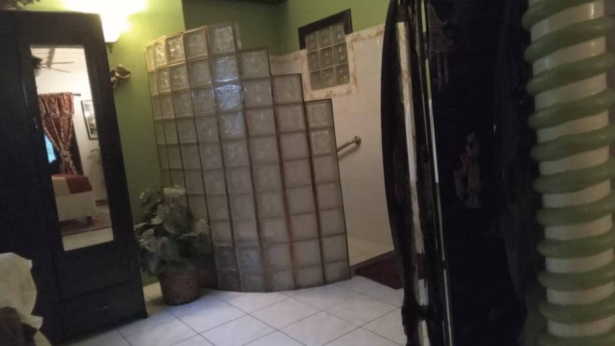 Camperdown Bed & Breakfast | A Quiet Cozy Place tucked away in the city of Kingston near places of interest.n