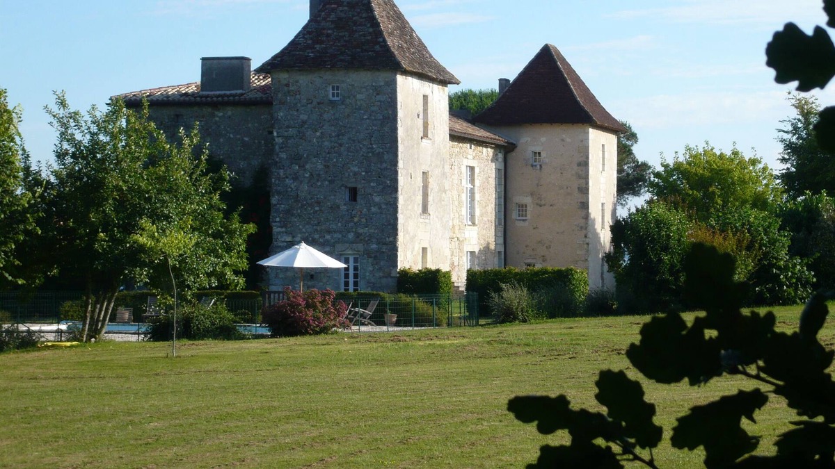 Puymangou Other | A quiet chateau in the Périgord vert between the vines of Bordeaux and Cognac