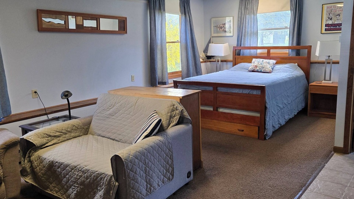 Danby Apartment | A quiet place near Ithaca, Ithaca College & Cornell.