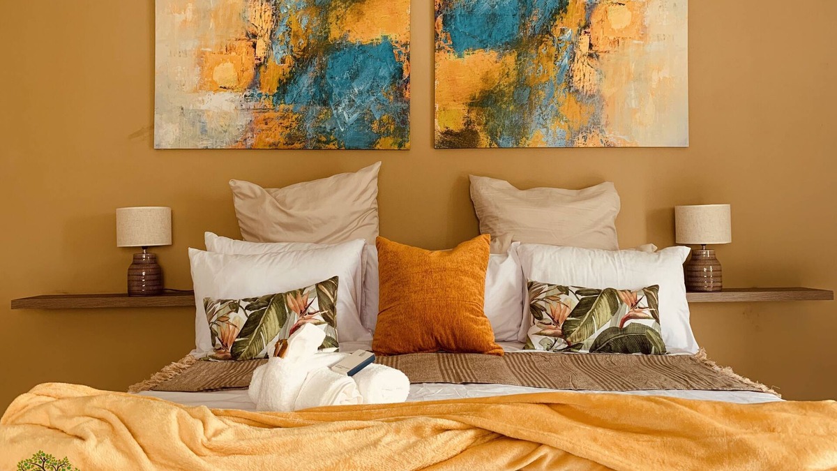 Mbazwana Ski Chalet | A real African bush experience with the perfect blend of home comforts.