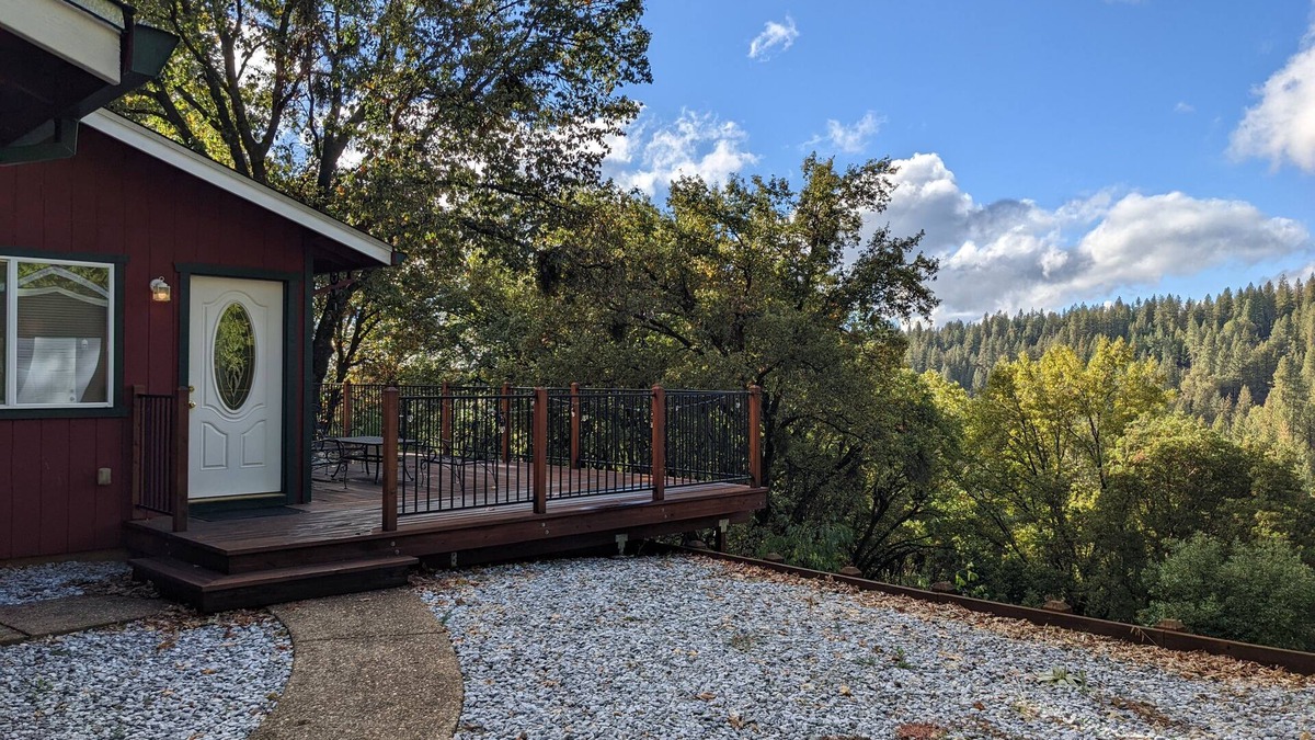 Croft House | A rejuvenating cabin in the woods