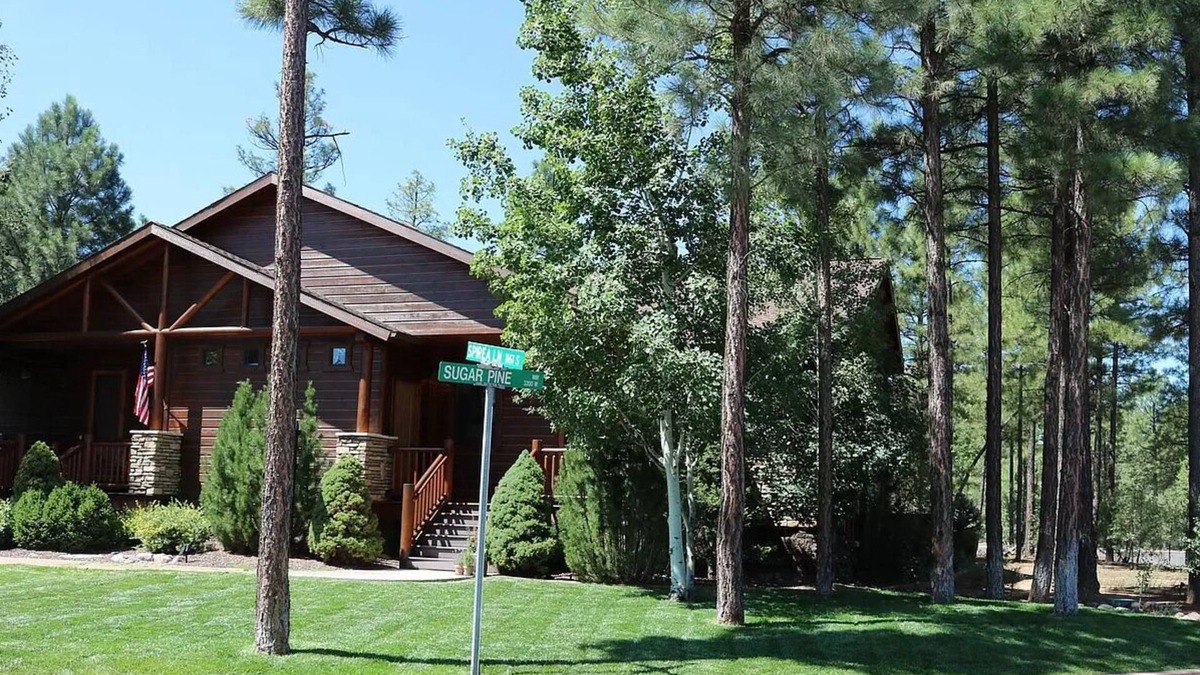 Torreon Villa | A relaxing and luxurious Show Low cabin you may never want to leave!