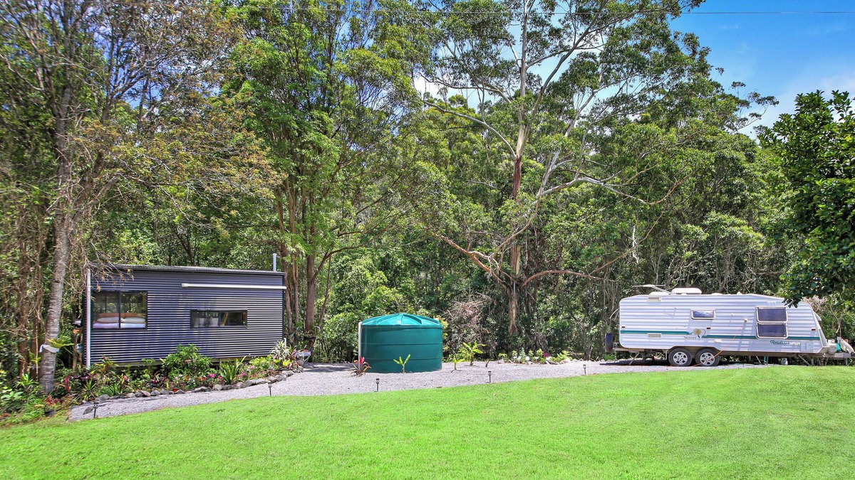 Cooran House | A retreat in nature w/firepit, walking trails and lots more!