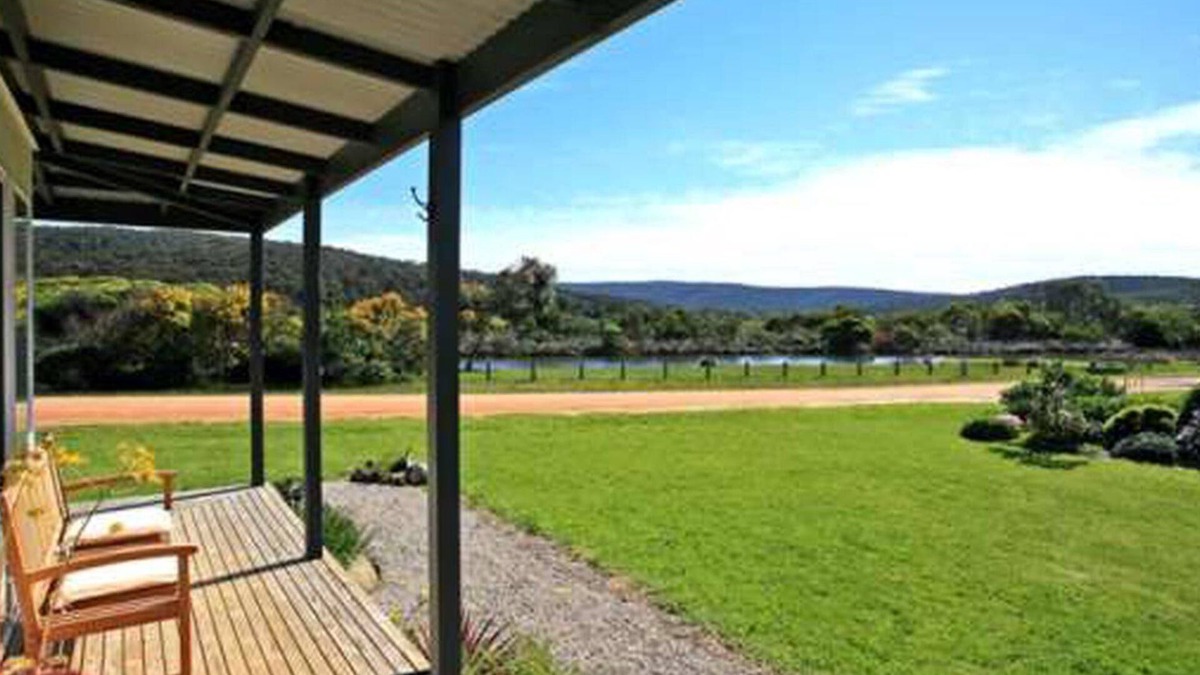 Aireys Inlet Apartment | A River Bed - Across The Road From The River.