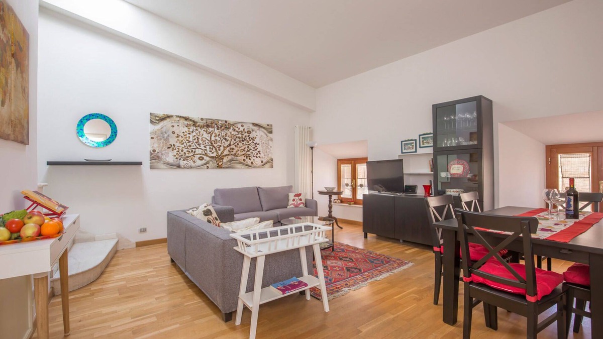 Siena City Centre Apartment | A romantic loft in the enchanting city of Siena with lift, Air C. and WIFi