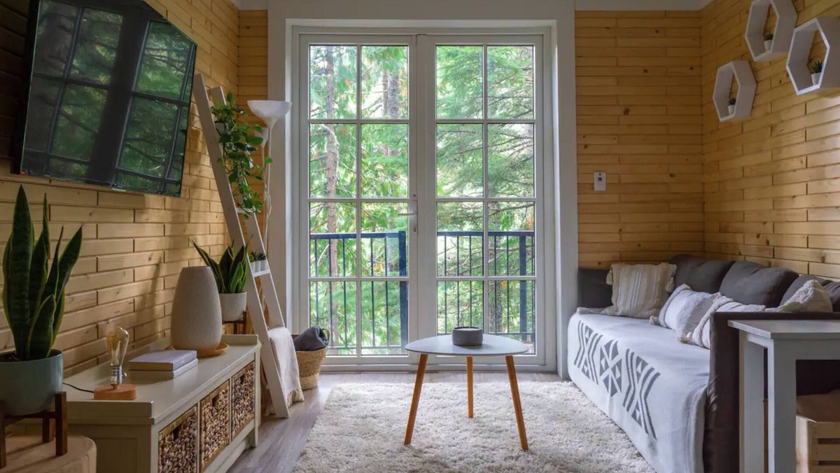 Sunshine Valley Cabin | A romantic private escape into nature for couples. Hot tub + Sauna + Yoga Studio