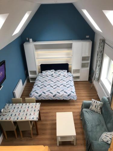 Churchtown Apartment | A secluded Garden Room in sunny Southport