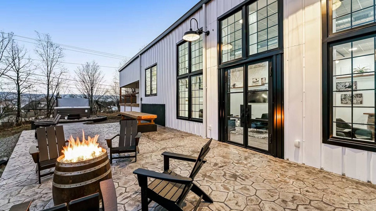 Cameron House | A showpiece, modern, lake-view marvel w/Hot Tub, Chef's Kitchen