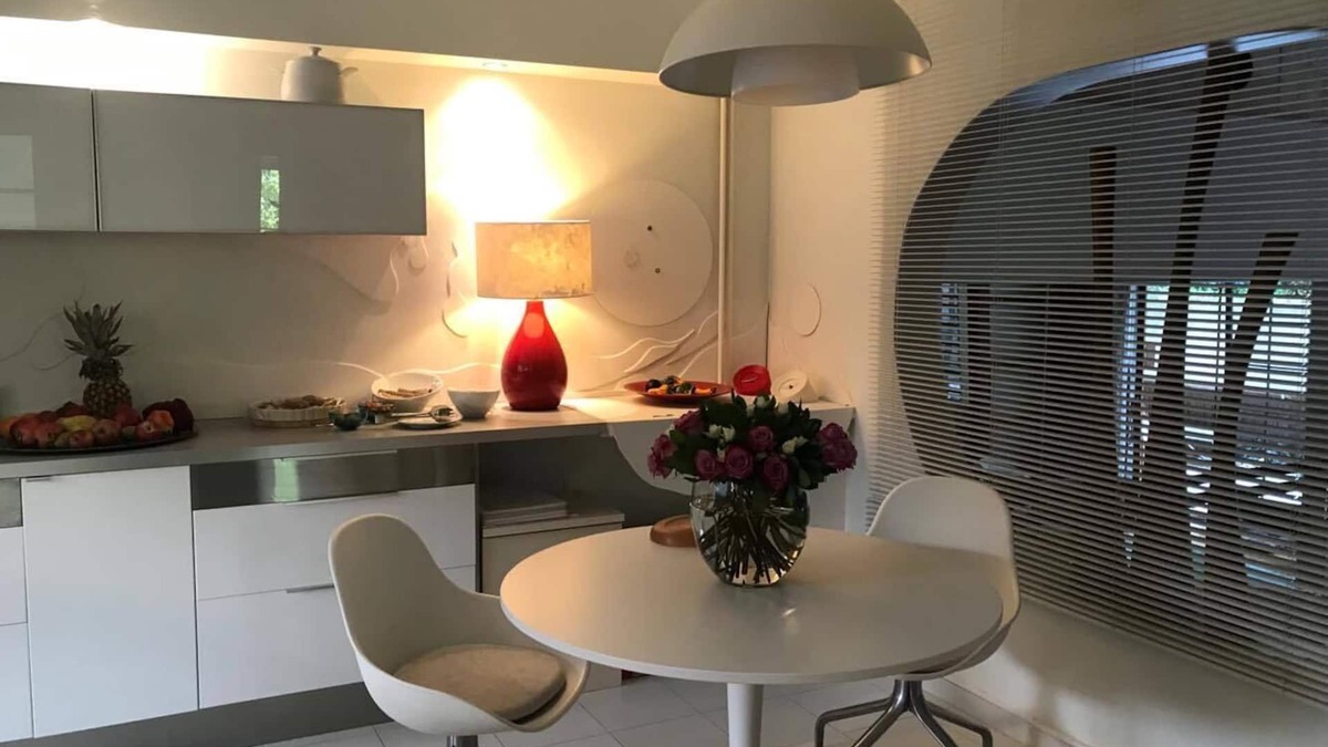 Papagou-Holargos Apartment | A SIMPLE APARTMENT