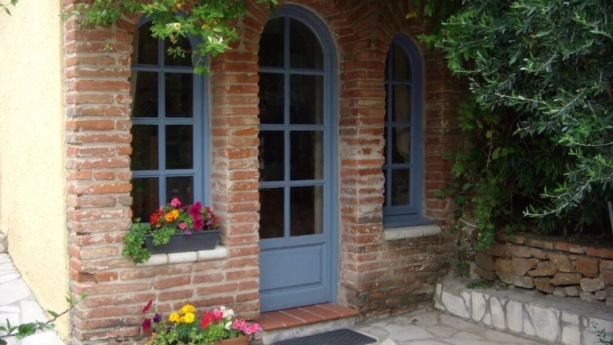 Espira de l'Agly Apartment | A small romantic Gite set in its own private garden.