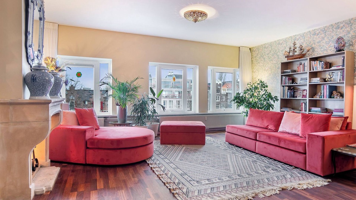 Grachtengordel-West Apartment | A Somptuous Canal Penthouse in the Emperor's Canal in Amsterdam!