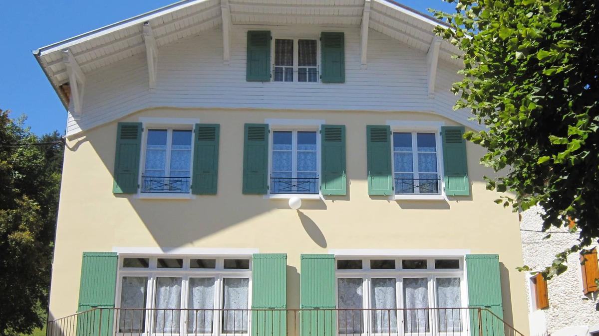 Saint-Martin-en-Vercors House | A spacious, welcoming house between village, field and forest.