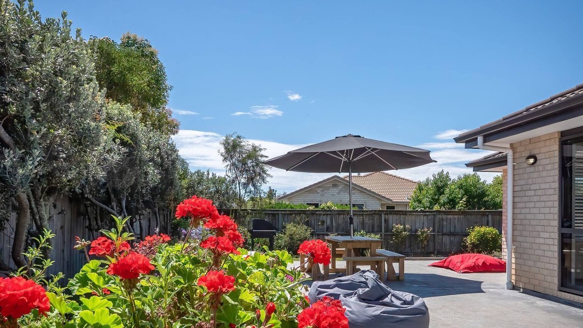 Mapua House | A spacious family home in the centre of Mapua, close to everything but at the end of a quiet road