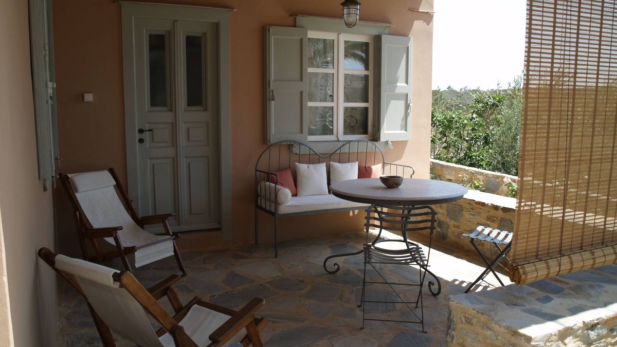 Syros Cottage | A spacious residence with unobstructed views.