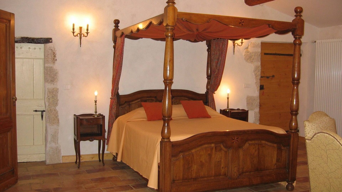 Fabregues Apartment | A stay at the Templar Commandery