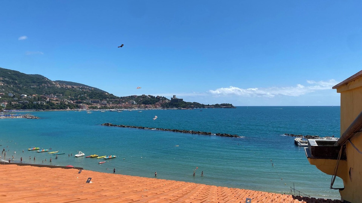 San Terenzo Apartment | A STEP AWAY FROM THE SEA - SEAVIEW