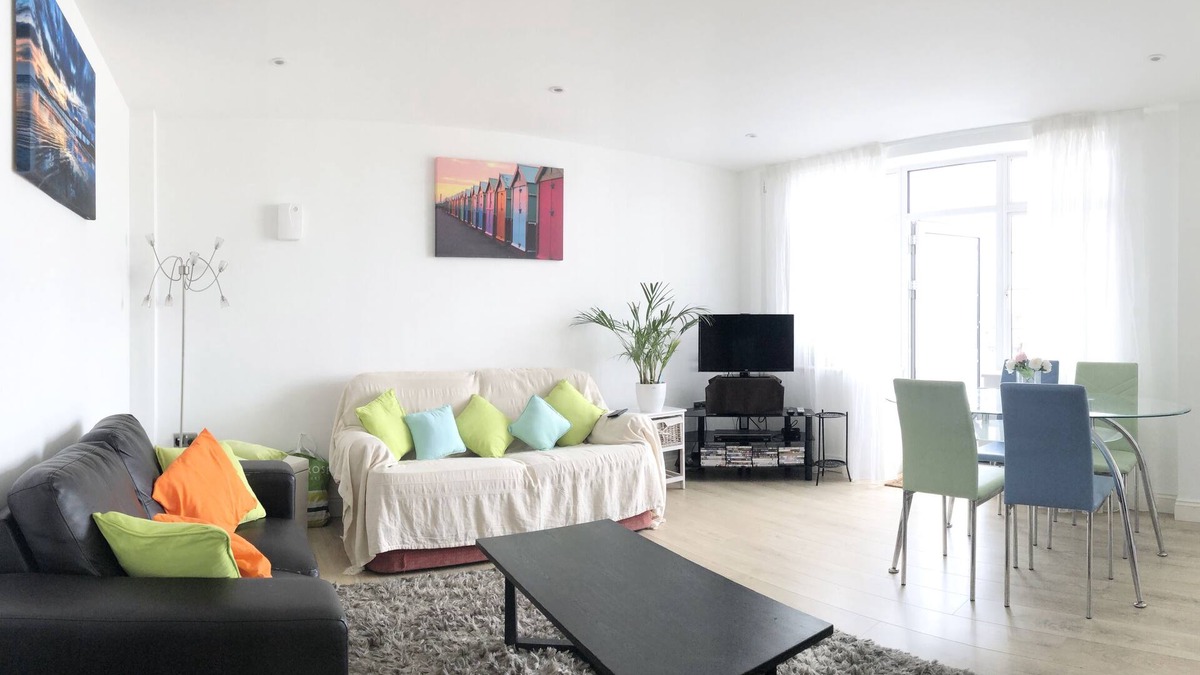 Montpelier Apartment | A Stone's throw from the beach luxury 2-bed apartment