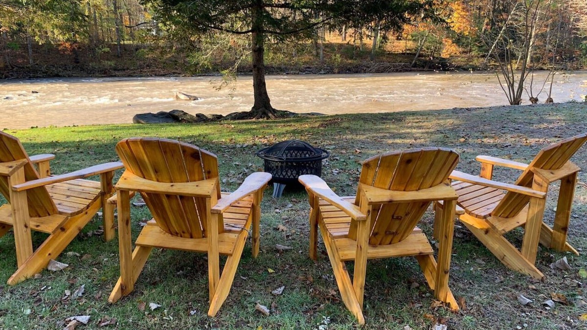 Phoenicia Cabin | "A Stone's Throw" Cabin on the Esopus Creek