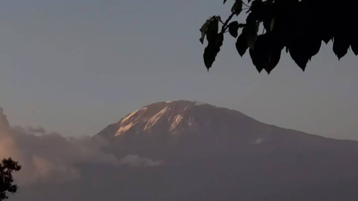 Moshi House | A studio room with the Kilimanjaro Mountain view located close to kcmc in Moshi.