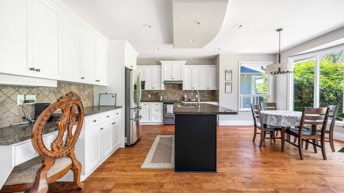 Maple Ridge House | A Stunning Dream Home in Albion Maple Ridge