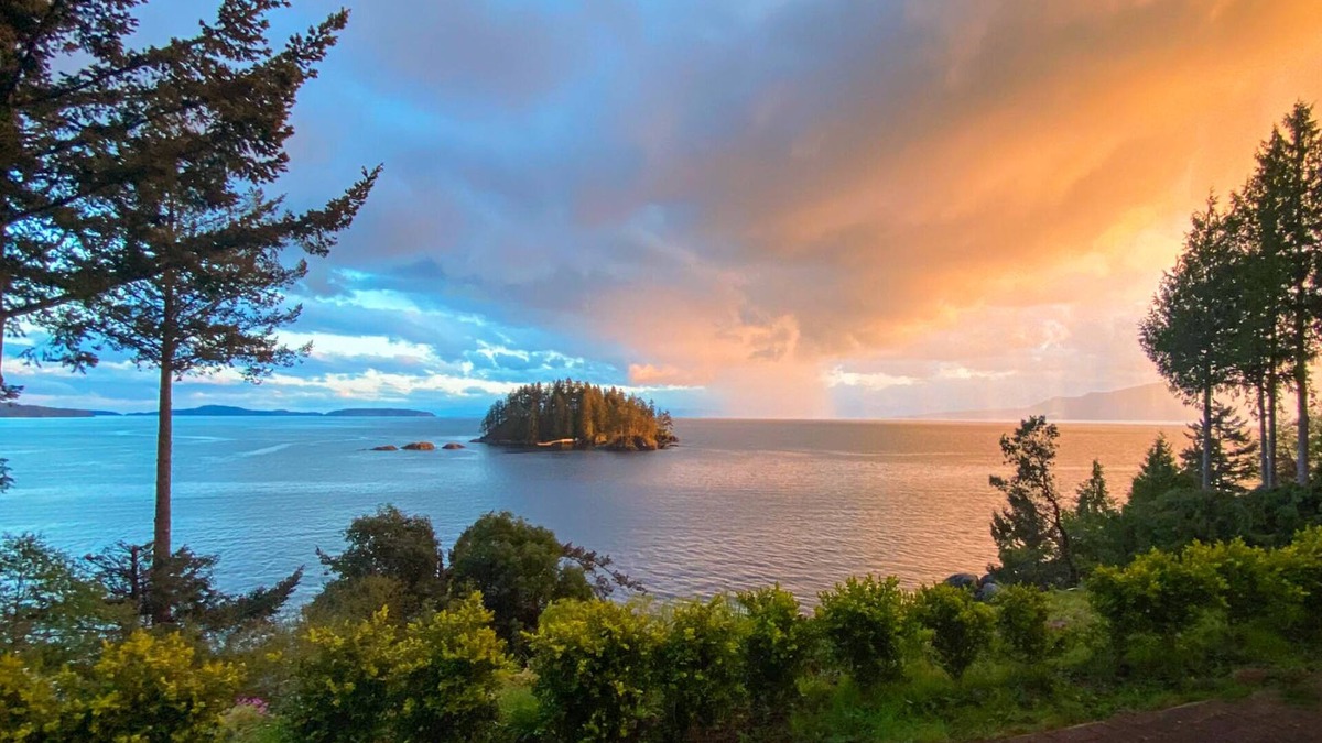 Madeira Park House | A stunning seaside resort, the jewel in the crown！
