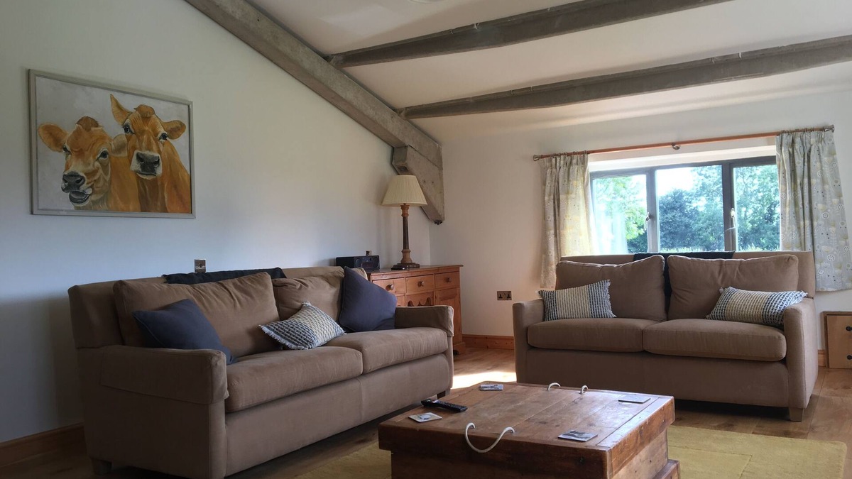 South Wraxall House | A stylish Barn conversion with the perfect mix of industrial and country styling
