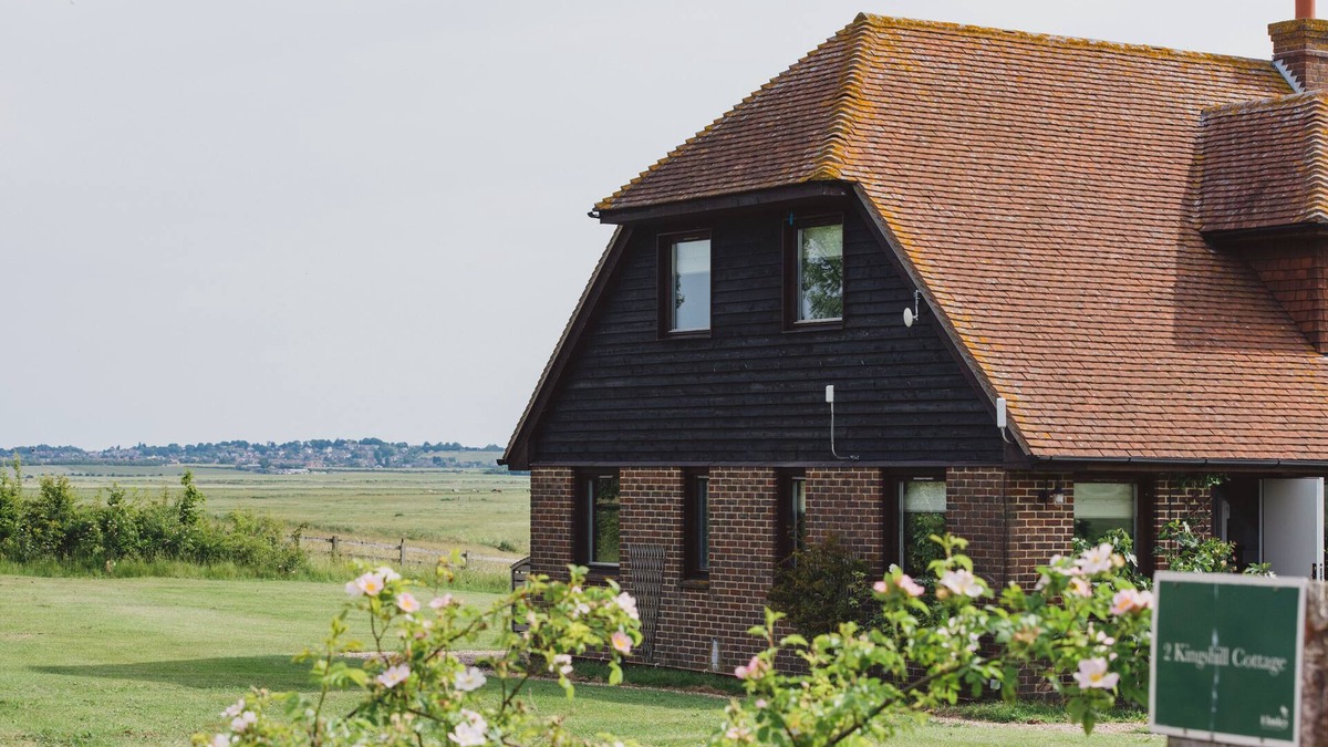 Sheerness House | A stylish holiday home , set in the heart of a National Nature Reserve