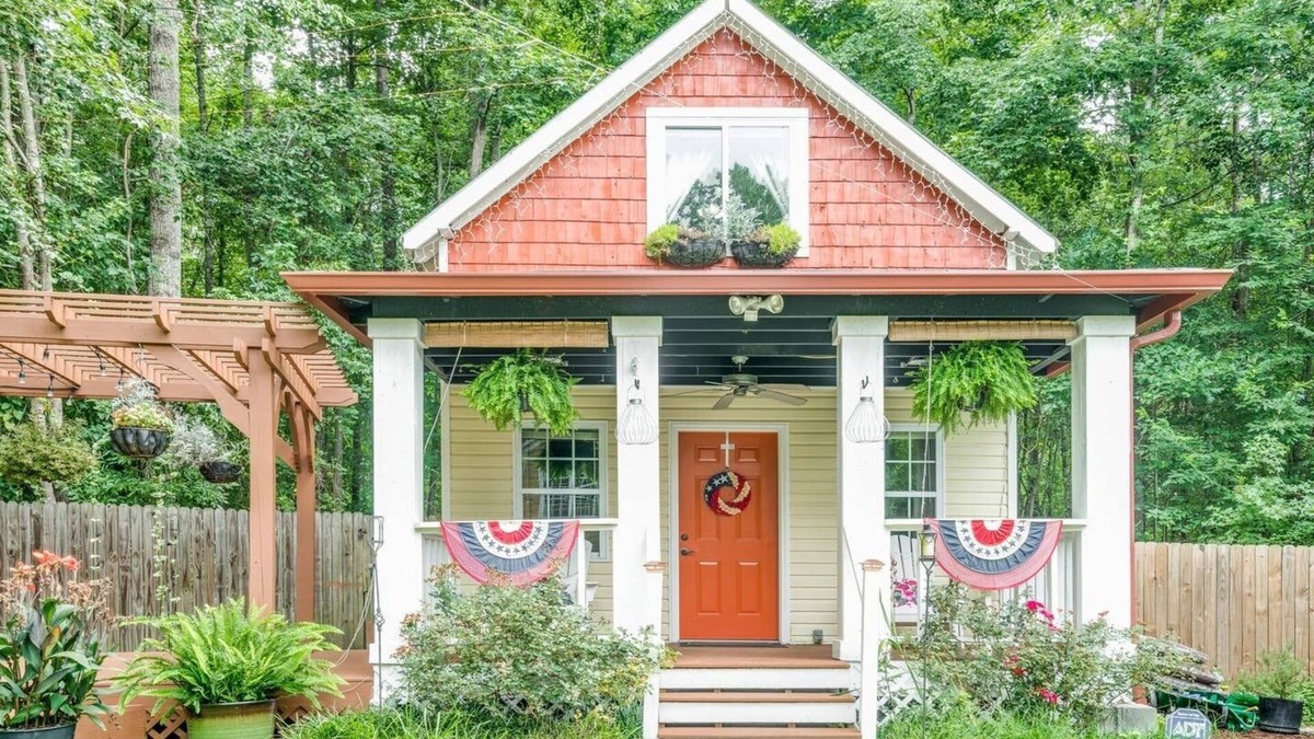 Lithia Springs Cottage | A suburban cottage in Georgia
