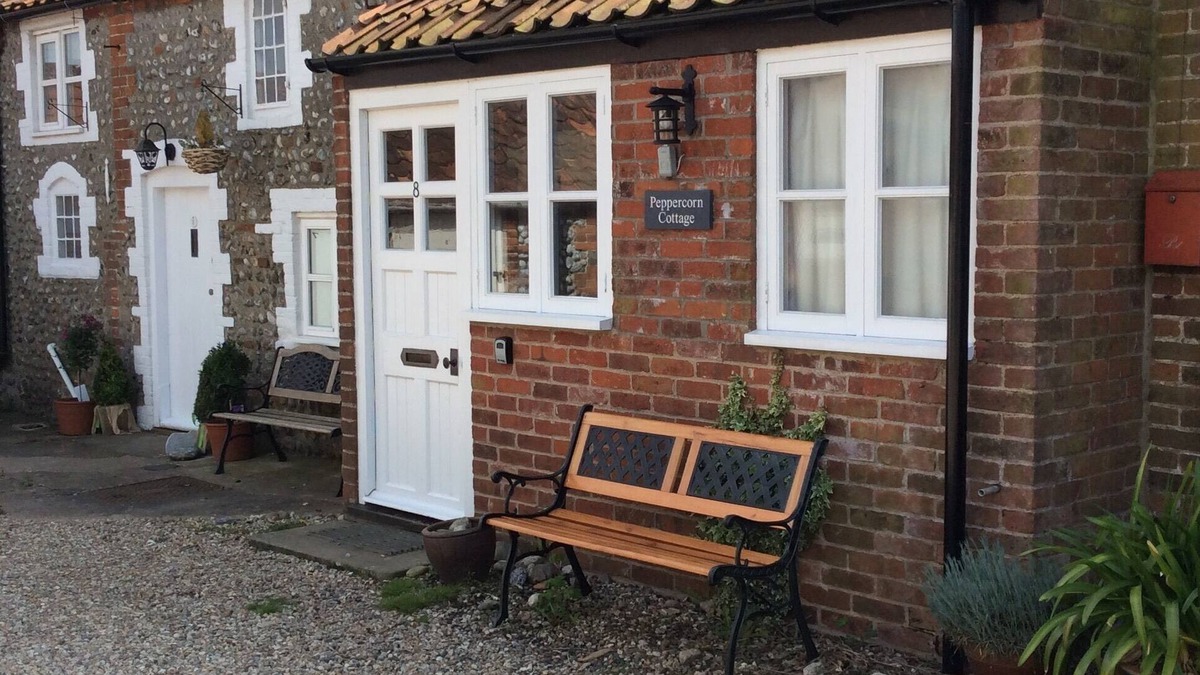 Bodham Cottage | A Traditional Brick And Flint North Norfolk Cottage