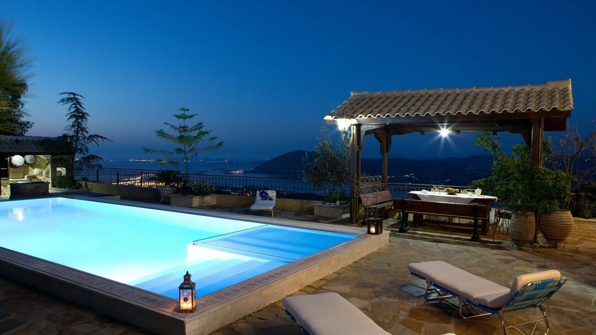 Spanokhorion Villa | A traditional style villa with spectacular view