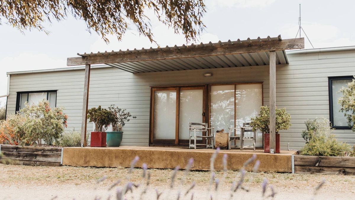 Clare House | A tranquil 40 acre olive grove, comfort inside, fire pit & hot tub outside