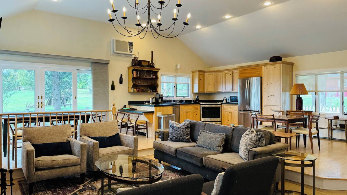 Town of Copake Cottage | A Tranquil Country Home in serene Copake with AC, WiFi