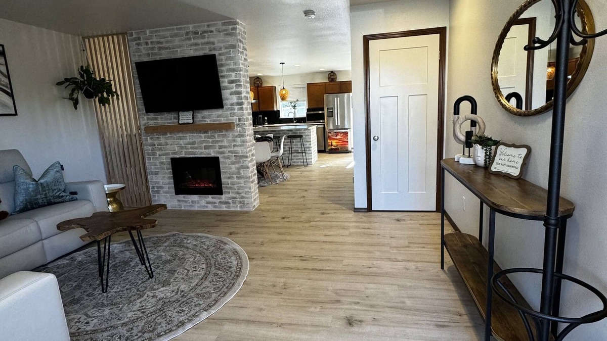 Everett House | A unique country styled home in the heart of the city.