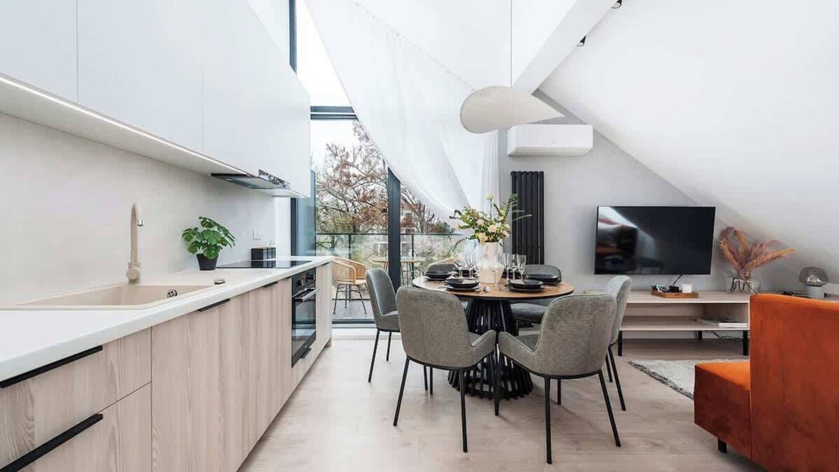 Mikolajki Apartment | A unique penthouse on Lake Mikołajskie