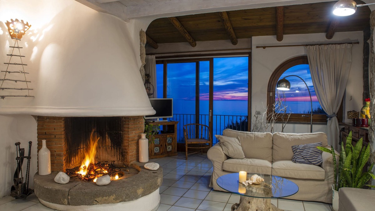 Forio Villa | A unique retreat on Ischia island west coast with private access to the sea