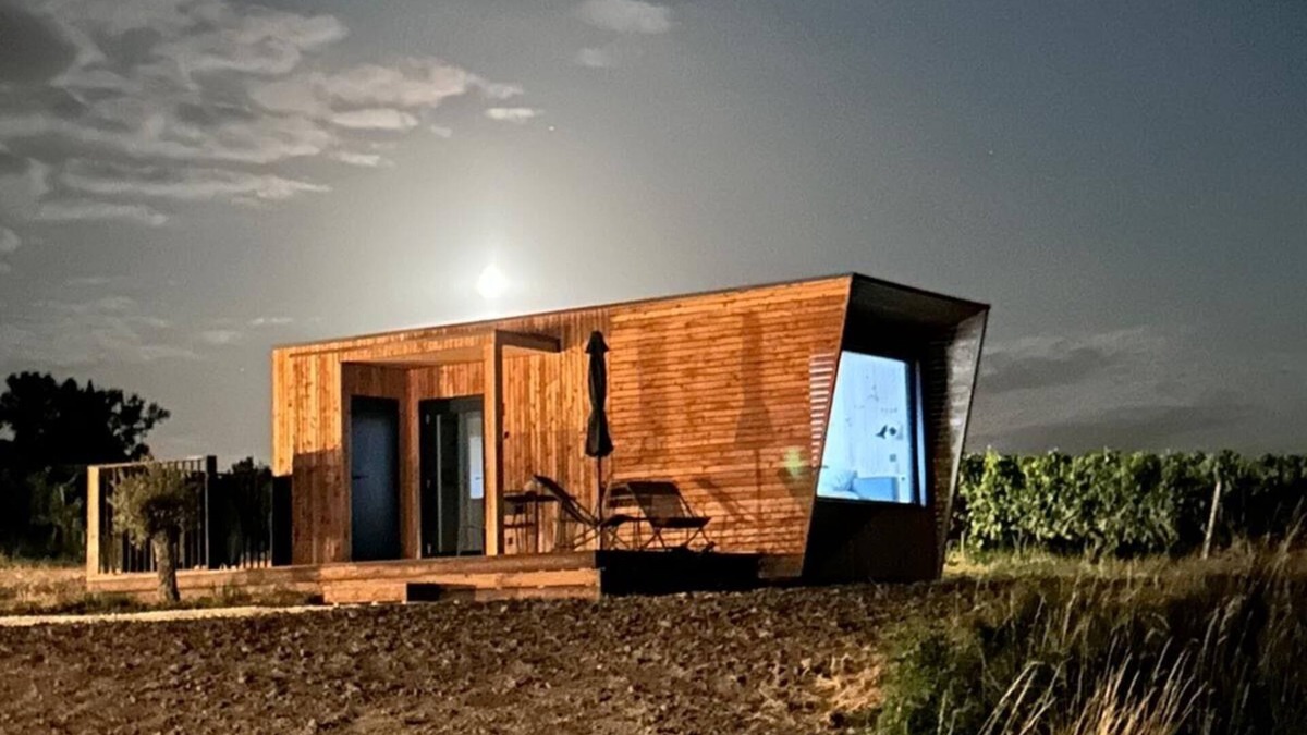 Berson Cabin | A unique & tranquil vineyard cabin nestled amongst the vines