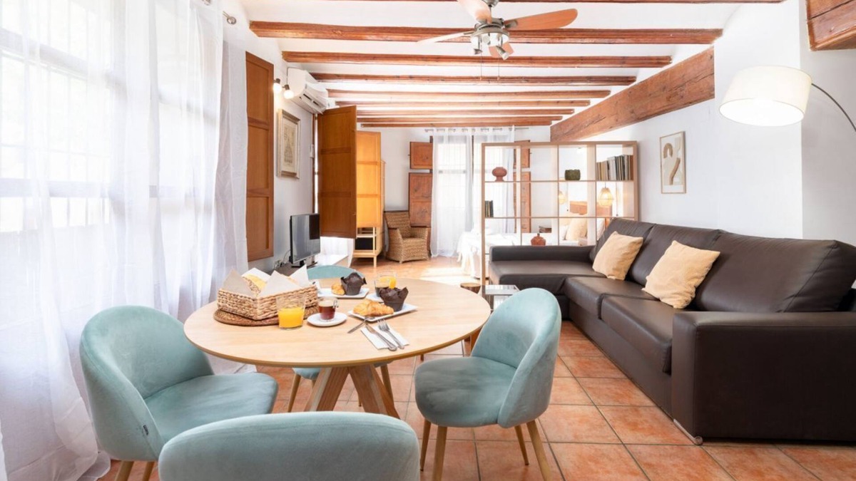 El Pilar Apartment | A (VA020) TH Plaça del Pilar