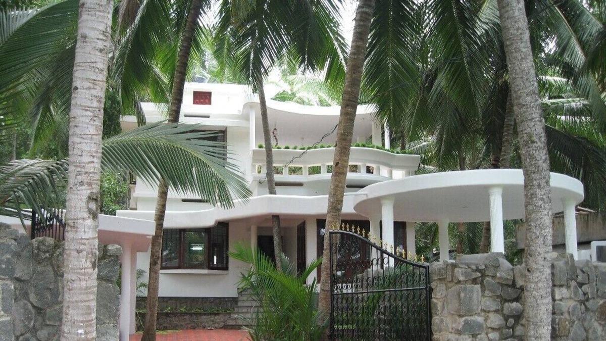 Venganoor Villa | A Very Very Special House, Villa Lake View, (with Pool) Kovalam