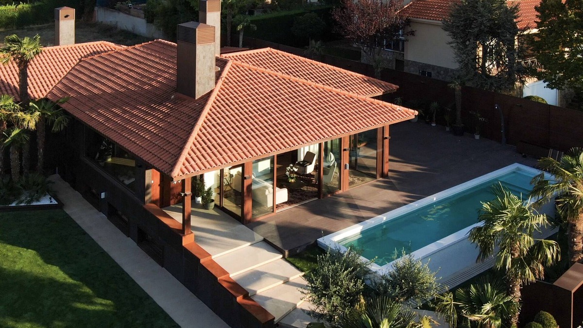 Santa Marta de Tormes Villa | A VILLA THAT GIVES LIGHT