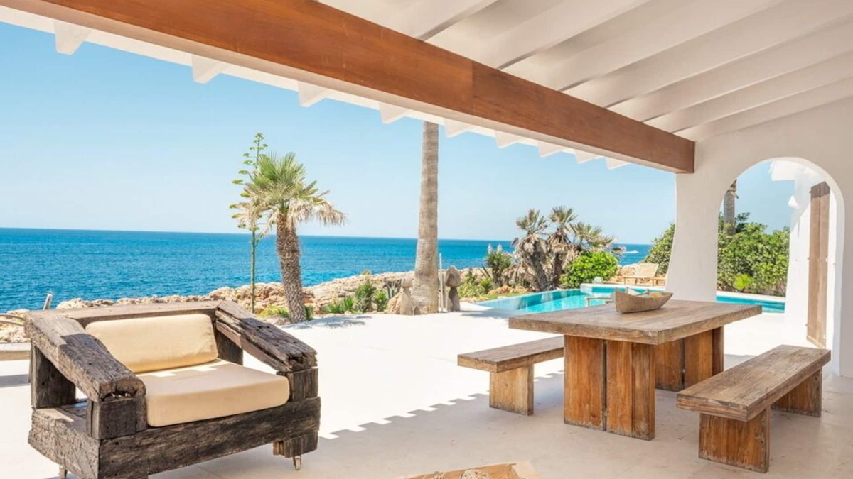 Cap d'en Font Villa | A villa right on the coast in Cap D'en Font, Menorca