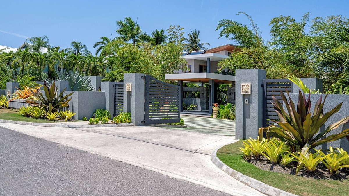 Mammee Bay Estates Villa | A villa where nature's beauty harmoniously meets the comforts of modern living