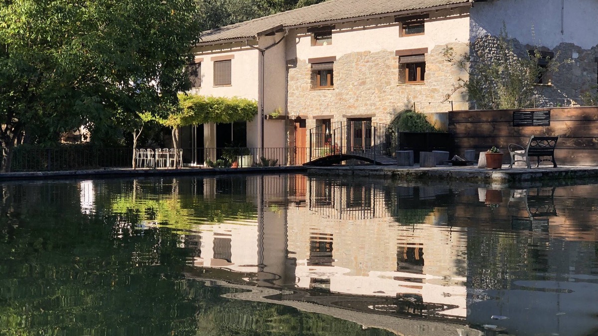 La Baronia de Rialb Cottage | A Water House (full rent) 8-16 people