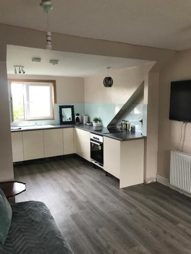 Dunfermline Apartment | “A Wee Pad in Dunfermline”